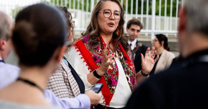 Ottawa asks court to overturn tribunal order on First Nations child welfare