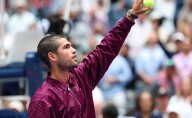 Alcaraz derrota a Djokovic y espera en la final del US Open a Sinner