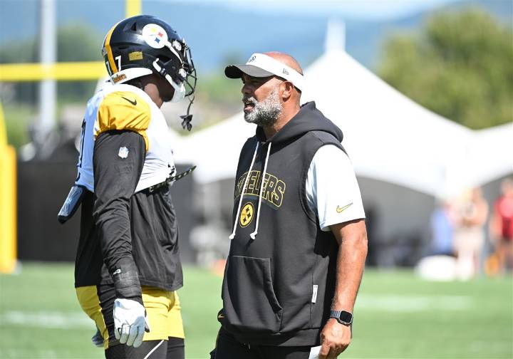 Paul Zeise Live: Should Steelers' Teryl Austin be coaching for his job with 'historic' defense?