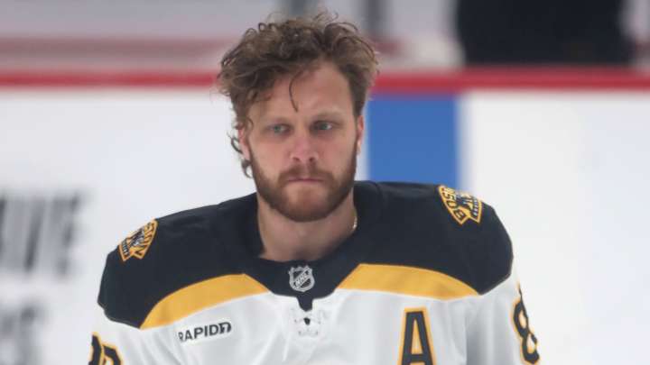David Pastrnak Returns From Injury, Makes Training Camp Debut