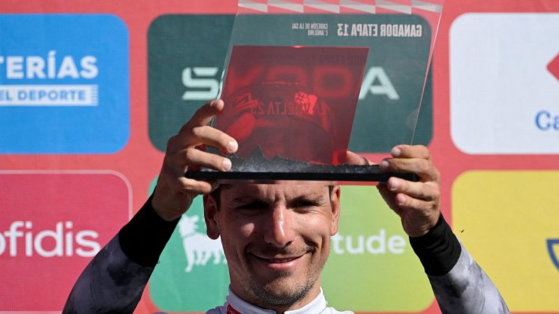 Joao Almeida, tras ganar en el Angliru: "Es la subida más dura del mundo, es una locura"