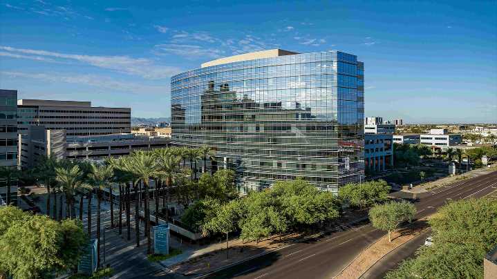 Phoenix among only large markets with office asking rates below national average