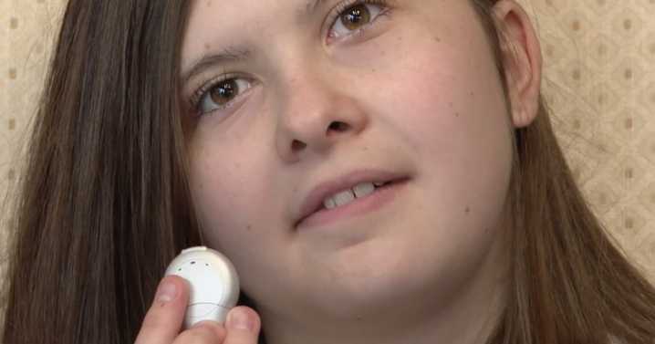 Reintroduced Ally's Act would require private insurers to cover specialized hearing devices