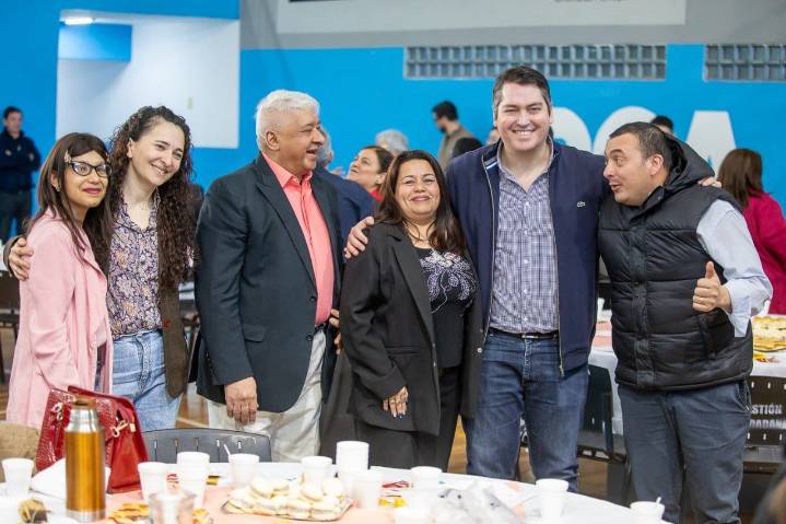 Martín Perez agasajó a pastores y pastoras en su día