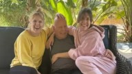 Bruce Willis reaparece tras ingresar a casa de reposo: así luce ahora el actor