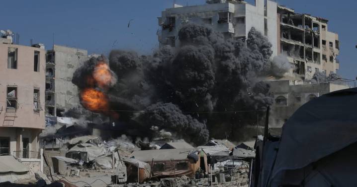 Israel Gaza news: UN assembly votes to back two