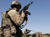 Putin warns western troops in Ukraine would be targeted by Moscow