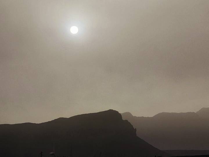 El tiempo en Canarias: cielos despejados pero con amenaza de calima en algunas islas para este domingo