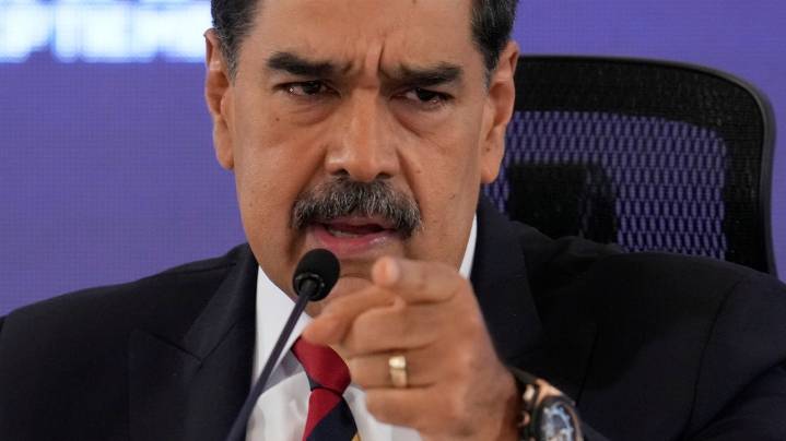 Maduro vows to declare a 'republic in arms' if US forces in the Caribbean attack Venezuela