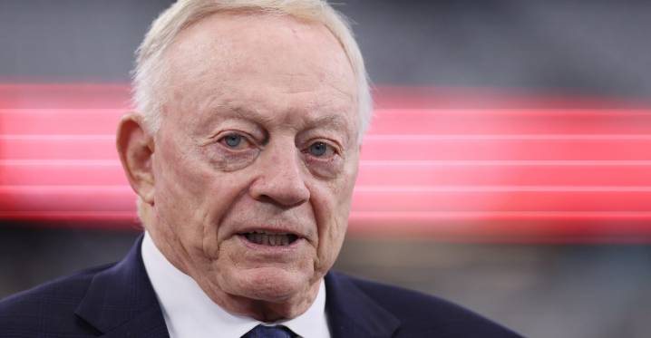 Cowboys Point/Counterpoint: Jerry Jones’ playoff optimism is delusional