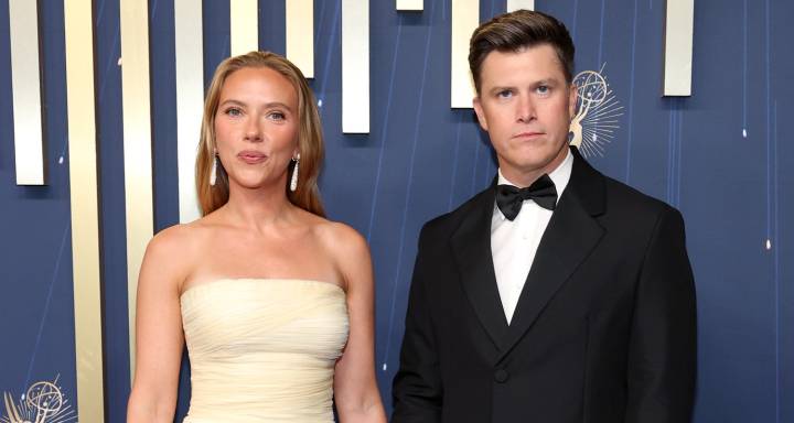 Scarlett Johansson & Husband Colin Jost Make One Stylish Couple at Emmys 2025 | 2025 Emmy Awards, Colin Jost, Emmy Awards, Saturday Night Live, Scarlett Johansson | Just Jared: Celebrity News and Goss