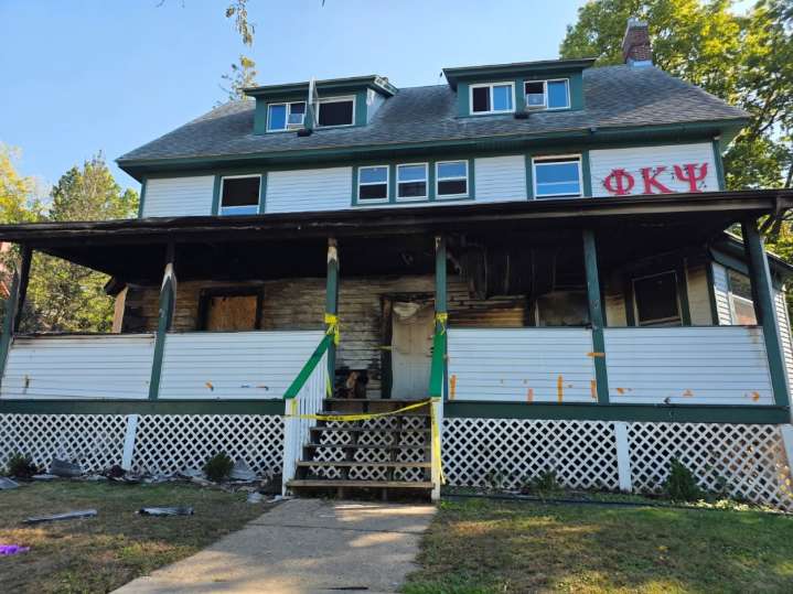 Suspect arrested after occupied Mankato fraternity house set ablaze