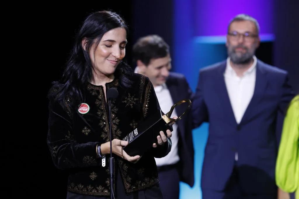 Alauda Ruiz de Azúa: "Los relatos que nos rodean nos empujan a los extremos pero la conversación con alguien diferente es posible, es divertida y es saludable"