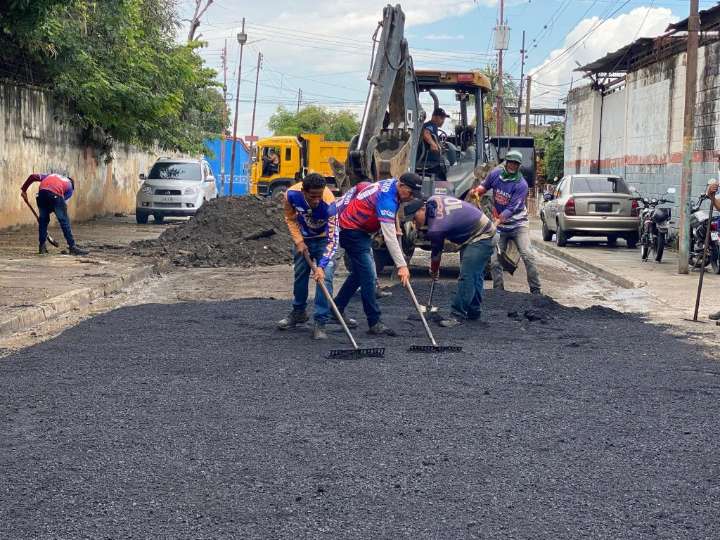 Valencia: IAMVIAL rehabilita la Avenida Carabobo de la comuna Manuel Cedeño
