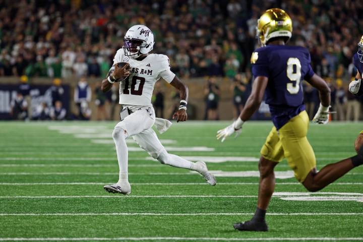 Deadspin | After ‘huge step forward,' No. 9 Texas A&M prepares for Auburn