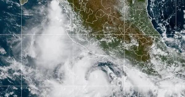 Alcanza Narda fuerza de huracán en el Pacífico