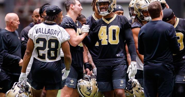 Saints rookie edge rusher is back on the practice squad after clearing waivers