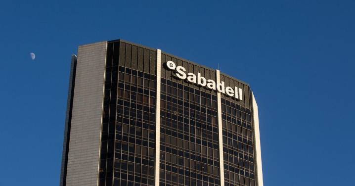La CNMV autoriza la nueva oferta de BBVA sobre Sabadell y amplía el plazo de aceptación hasta el 10 de octubre