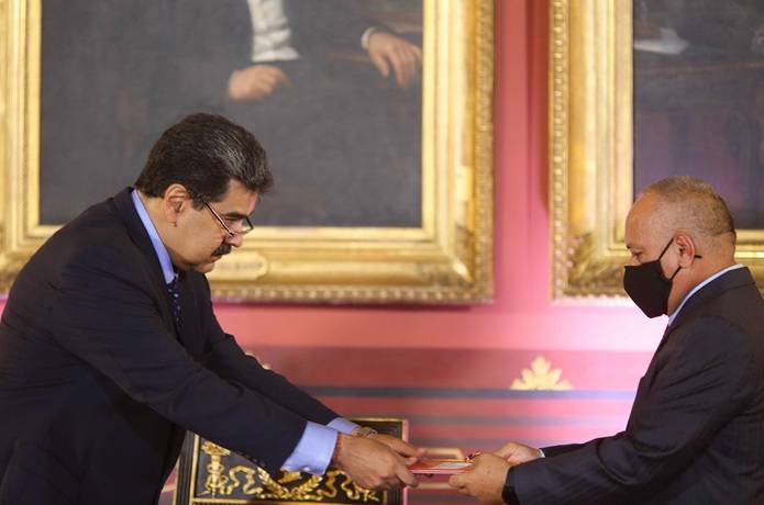 Maduro destaca la Ley Antibloqueo a cinco años de su presentación