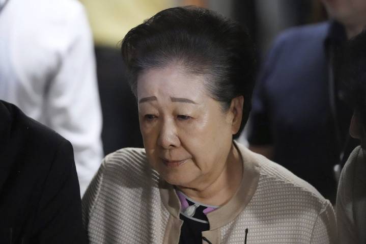 South Korean investigators seek arrest of leader of Unification Church in probe of ex
