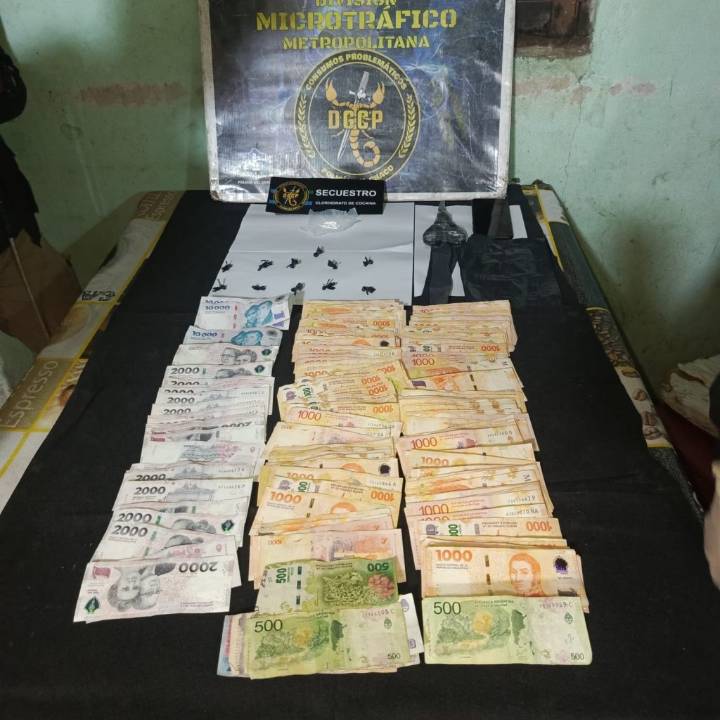PUERTO TIROL: Bunker Fue Desactivado Por La Policía.
