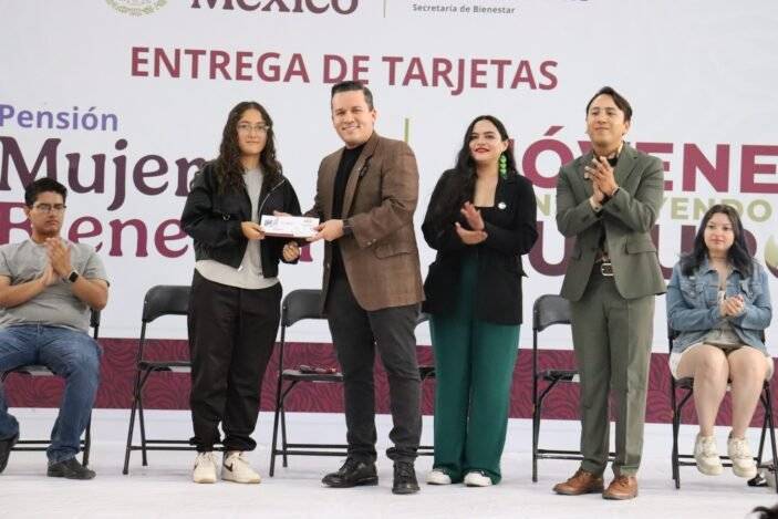 Encabeza Ever Quezada eventos de Bienestar para mujeres y jóvenes en Chihuahua