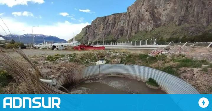 Dramático rescate: un trabajador cayó a un pozo cloacal y sus compañeros lo salvaron de forma milagrosa