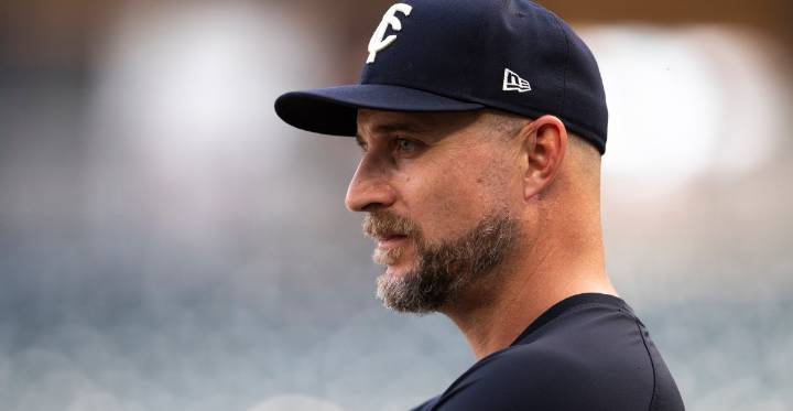 Twins fire Rocco Baldelli
