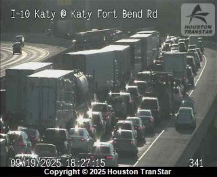 Multiple westbound lanes closed after crash on Katy Freeway at Katy Fort Bend Road