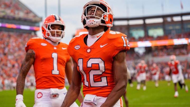 No. 8 Clemson survives scare from Troy, wins 27-16 as Wesco catches 2 second