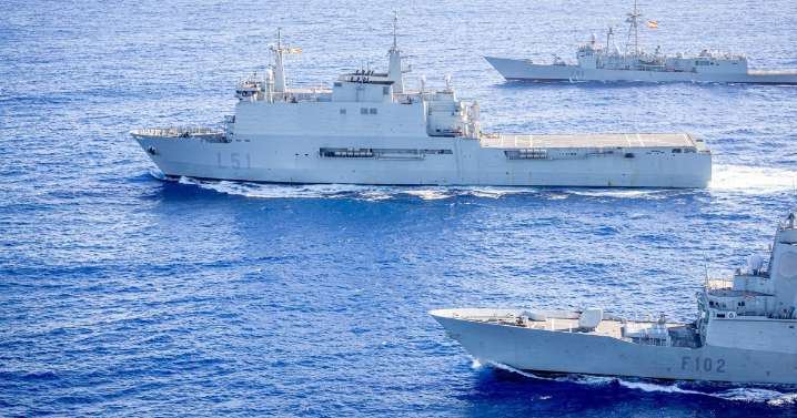 La Armada se despliega con los marines de EE.UU. en un desembarco anfibio en una base de Carolina del Norte