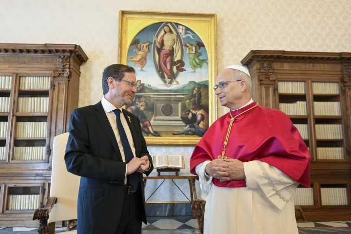 Pope Leo XIV discusses Gaza, 2-state solution with Israeli president