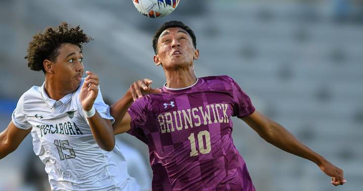 Tuscarora boys get breakaway win over Brunswick thanks to speedy attackers