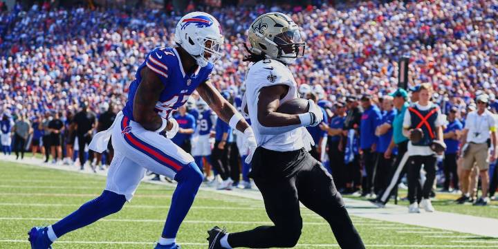 Saints remain winless, falling at Buffalo, 31