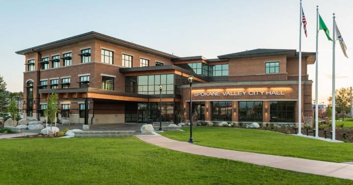 Spokane Valley Council to discuss emergency tower and flag policies