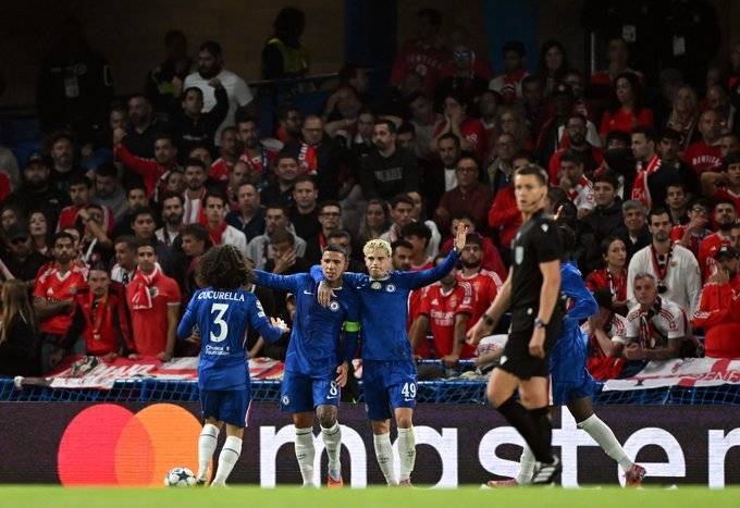 Chelsea se impone con autogol 1