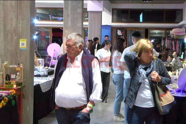 Feria de emprendedores y gastronómicos en Acceso Norte: stands, sabores y shows en Paraná