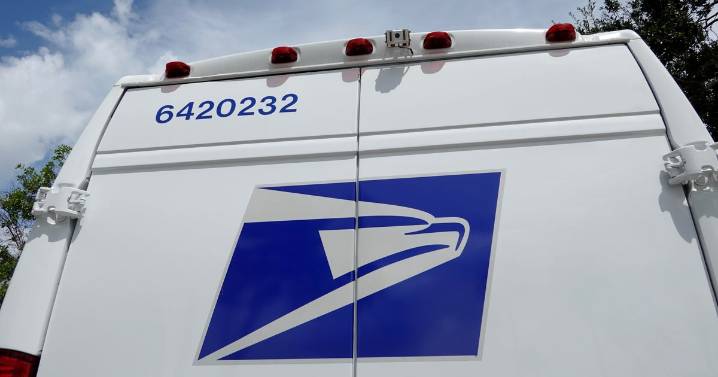 2 arrested for stealing mail from Ventura County post office