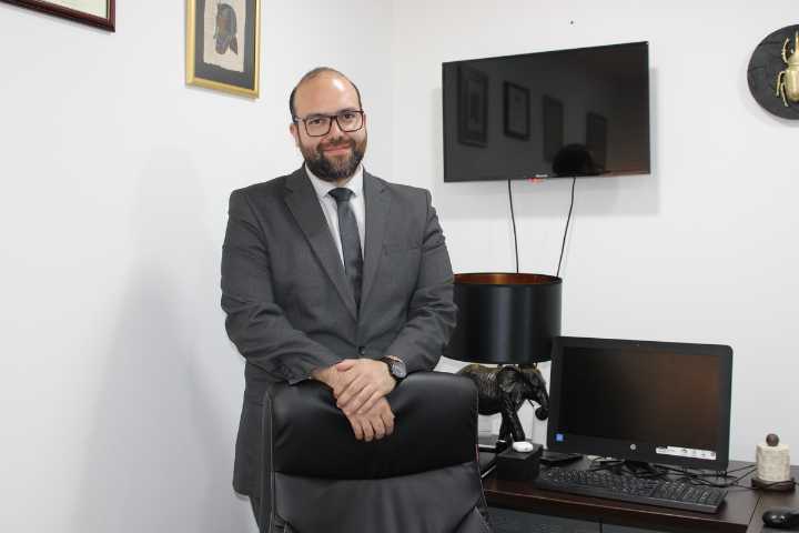 Edwin Maldonado: cirugía robótica ofrece mayor control y precisión
