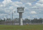 Deportation Depot, el nuevo centro de detención de migrantes en Florida
