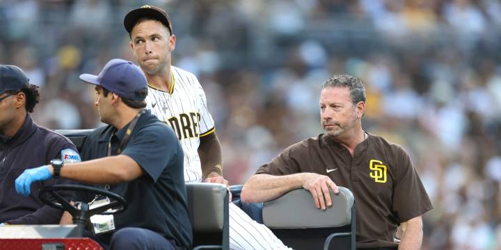 Jason Adam knee injury shortens Padres' deep bullpen