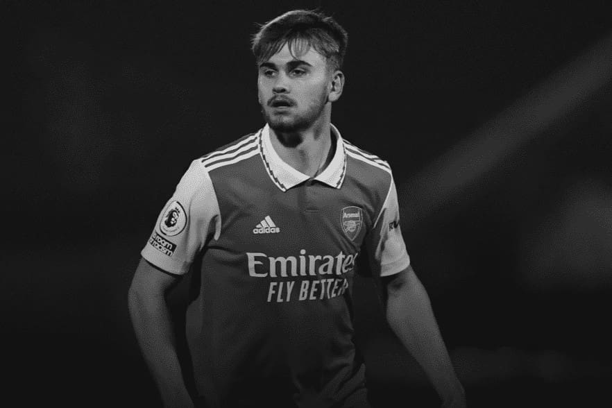 Impacto en el fútbol: muere exjugador del Arsenal que se encontraba en coma por grave lesión cerebral