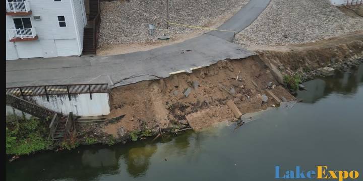 Lake of the Ozarks shoreline wall collapses, leaving parked cars right near the edge