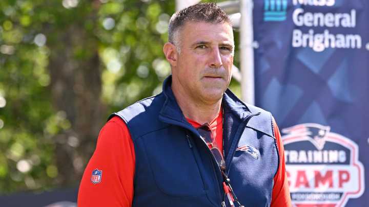 How Patriots’ Mike Vrabel Addressed Jabrill Peppers Release