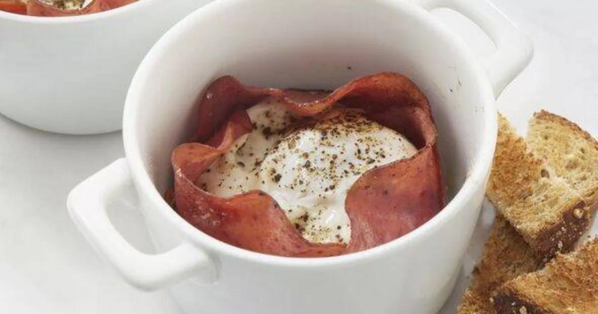 Perfect poached egg in 60 seconds with chef's simple tip