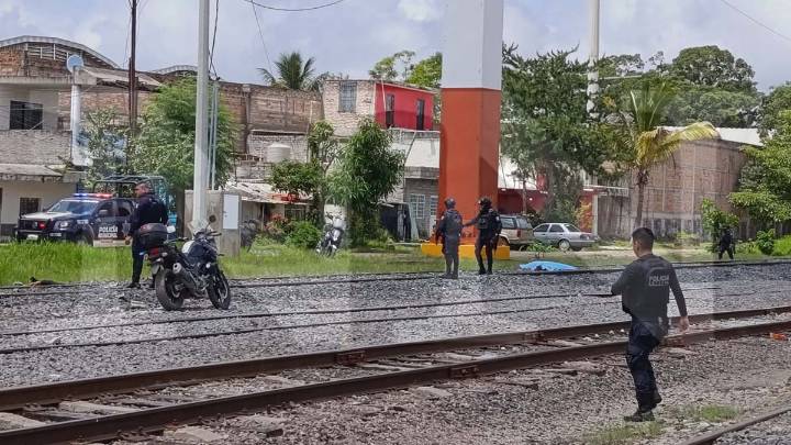 Perdió la vida destrozado por la mole