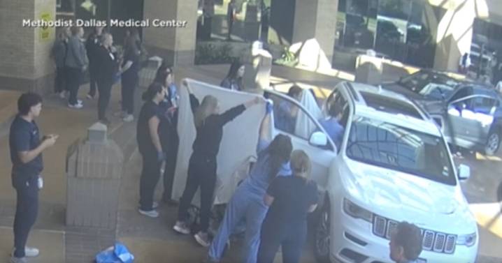 Milagro en Texas: padre ayuda a su esposa con el nacimiento de su hija en la entrada de un hospital