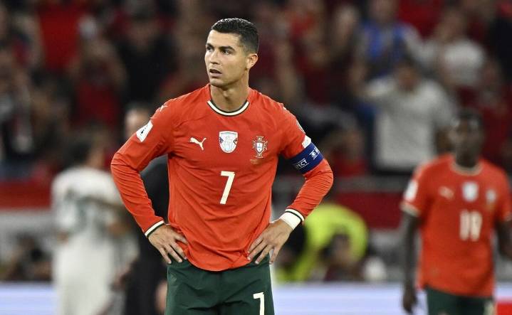 Cristiano Ronaldo llama "idiotas" a periodistas que criticaron a Joao Félix