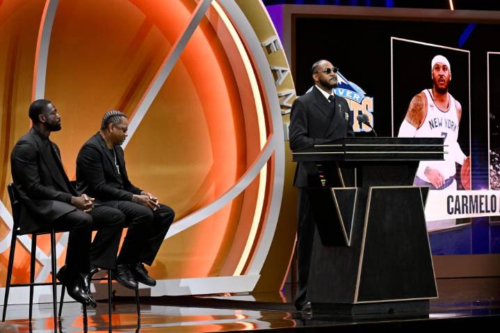 Carmelo Anthony joins Basketball Hall of Fame in 2025 class
