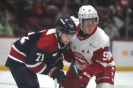 Soo Greyhounds blow 3-goal lead to Saginaw Spirit in home opener